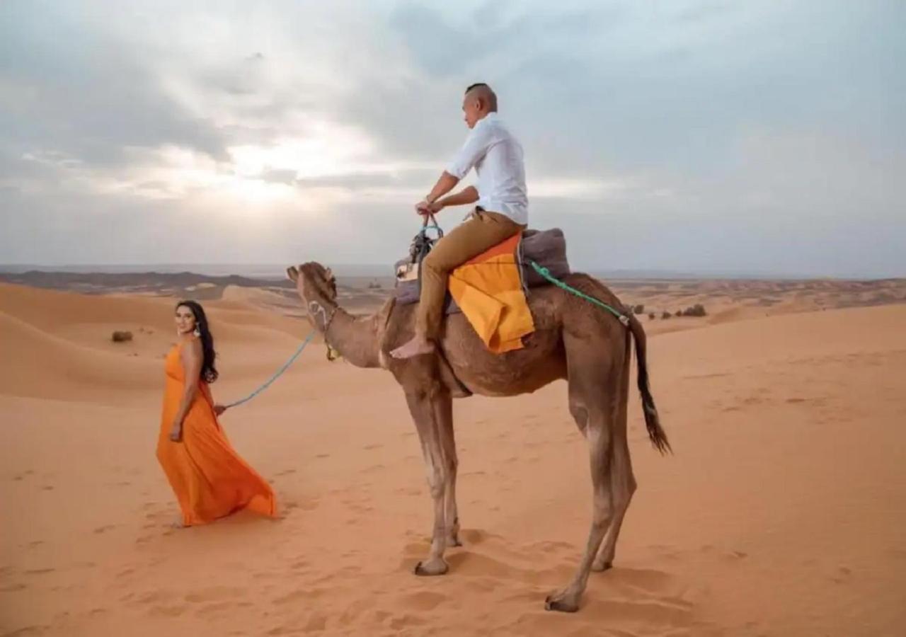 Camel trekkings Hotel Adrouine Buitenkant foto